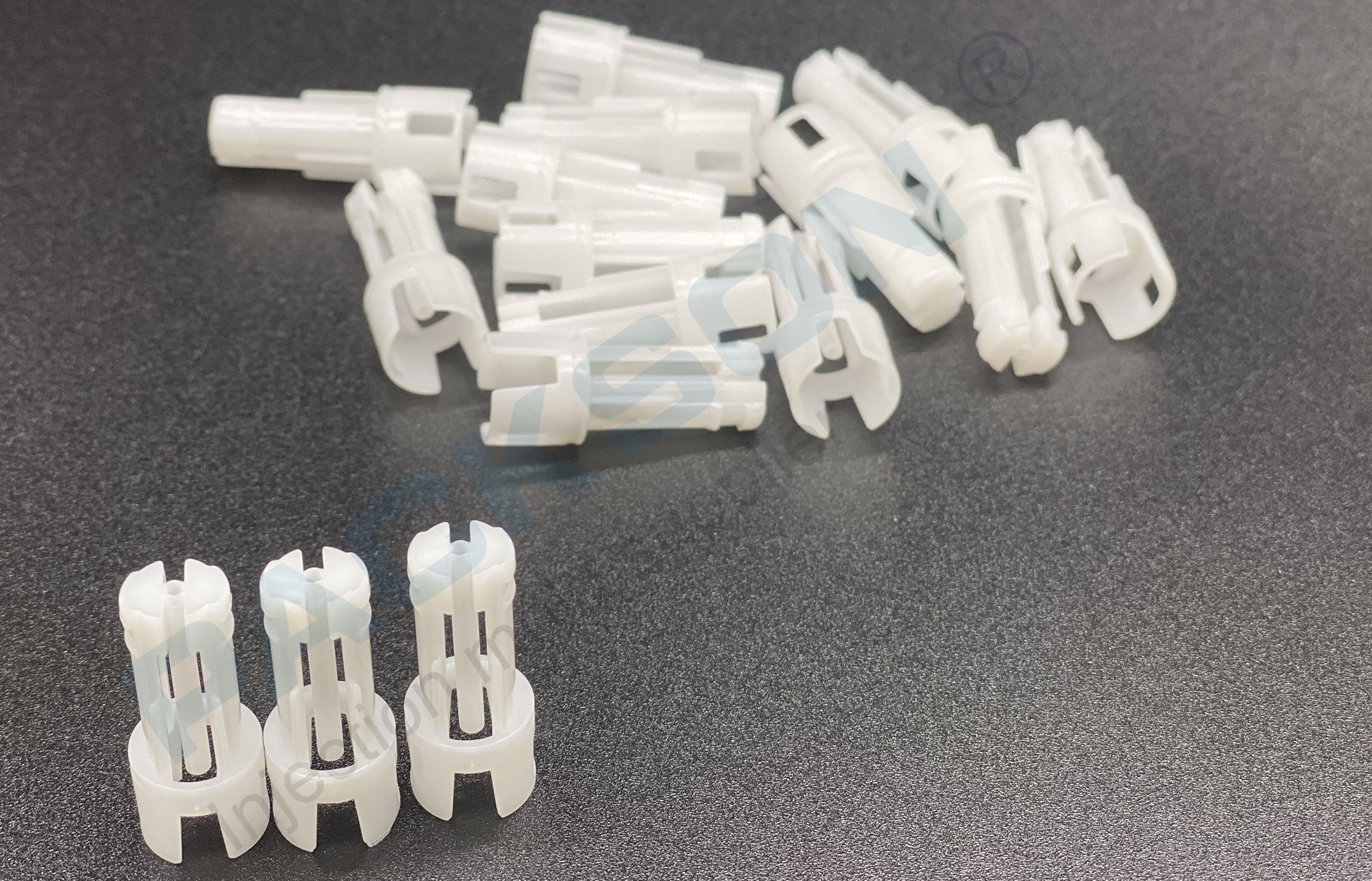 Medical Plastic Parts Name : Medical syringe needle holder
1*16 Cavity , POM material